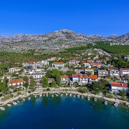 Tina Apartamento