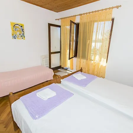 Tina Starigrad Paklenica