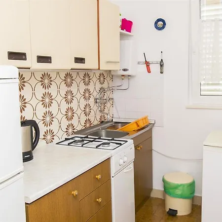 Apartment Apartment Tina Starigrad Paklenica