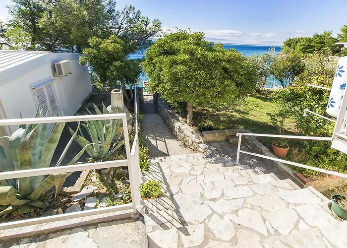 Tina Starigrad Paklenica