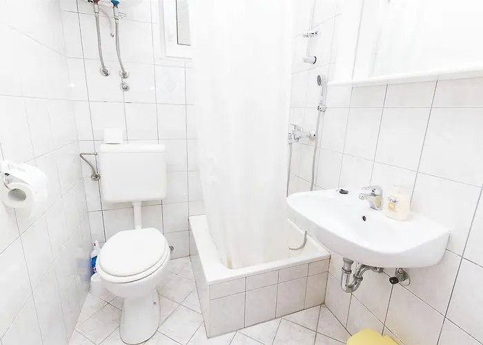 Tina Starigrad Paklenica